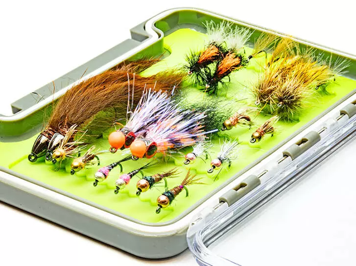 Selezione mosche hotfly TROTA STANDARD BL - 24 mosche senza ard. con scatola
