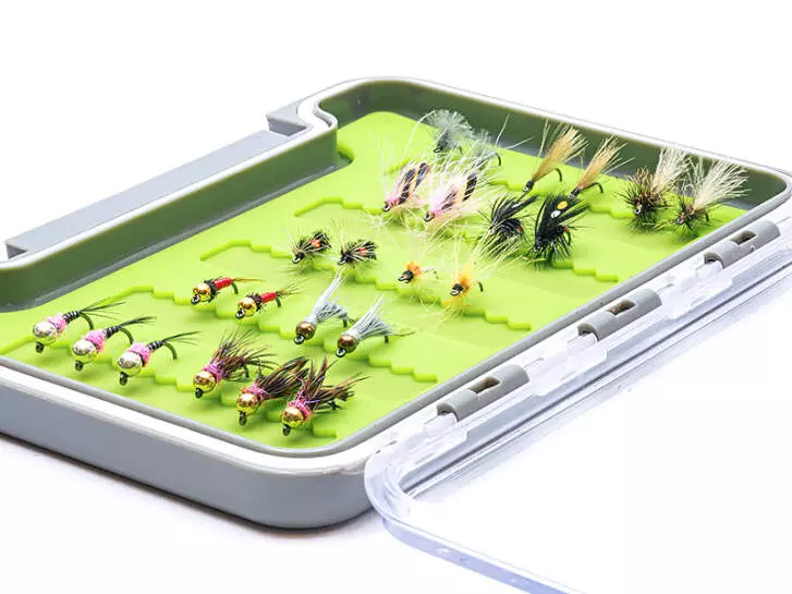 Selezione mosche hotfly TEMOLO STANDARD BL - 24 mosche senza ard. con scatola