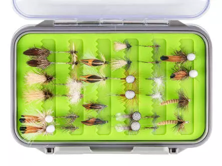 Selezione mosche hotfly DRY UNIVERSAL LTD - 32 mosche BL...